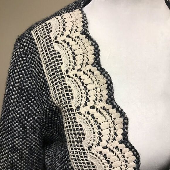 Anthropologie Tabitha cropped lace trim jacket. Sz 10 - Picture 2 of 8